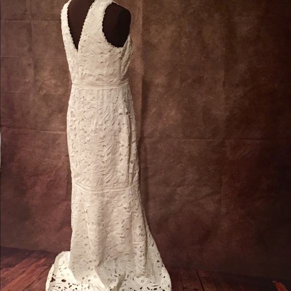 Minuet Wedding Dress - Large - Picture 3 of 8